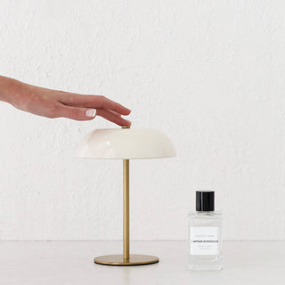 SAO MARTINHO DOME LED RECHARGEABLE INDOOR/OUTDOOR LAMP  |  21CM  |  OFF WHITE + ANTIQUE BRASS