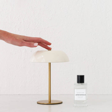 SAO MARTINHO DOME LED RECHARGEABLE LAMP | 21CM | OFF WHITE + ANTIQUE BRASS