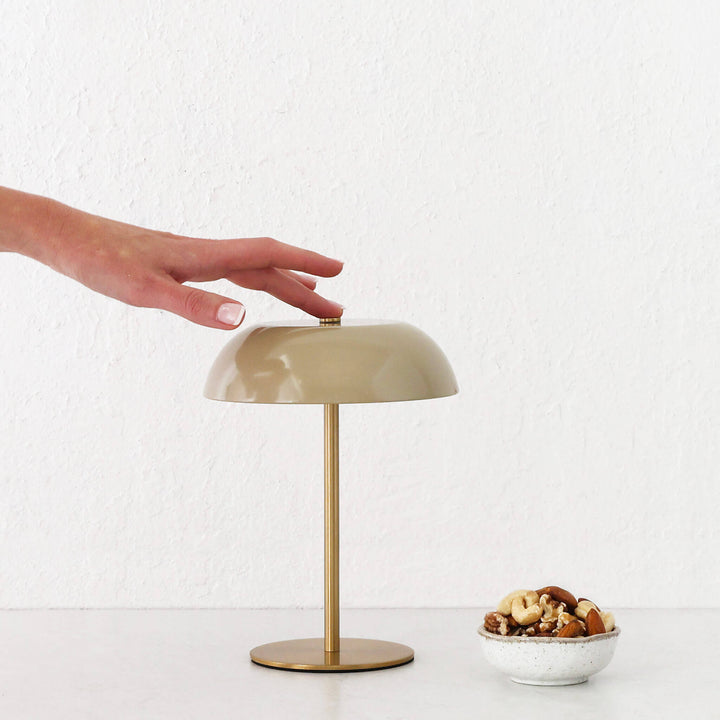 SAO MARTINHO DOME LED RECHARGEABLE INDOOR/OUTDOOR LAMP  |  21CM  |  TAUPE + ANTIQUE BRASS