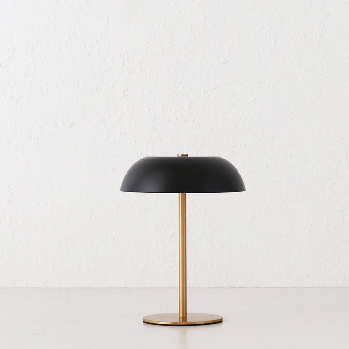 SAO MARTINHO DOME LED RECHARGEABLE LAMP  |  21CM  |  MATTE BLACK + ANTIQUE BRASS
