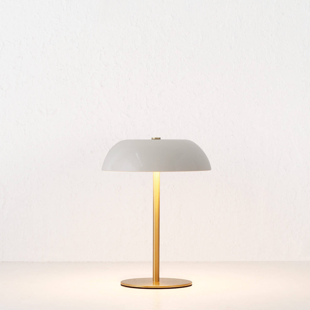 SAO MARTINHO DOME LED RECHARGEABLE LAMP  |  21CM  |  OFF WHITE + ANTIQUE BRASS