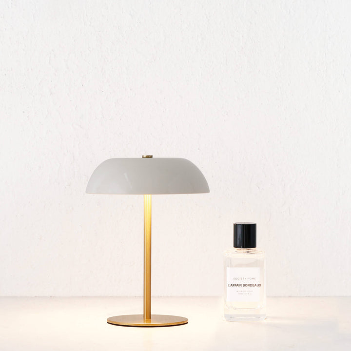 SAO MARTINHO DOME LED RECHARGEABLE LAMP  |  21CM  |  OFF WHITE + ANTIQUE BRASS