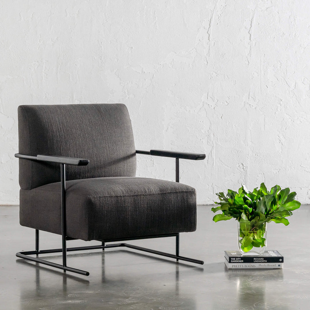 SAUVAGE BANNA ARMCHAIR | BLACK