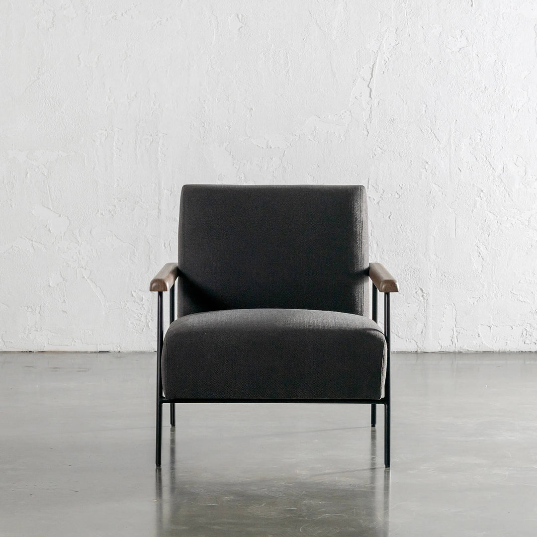 SAUVAGE ESSAN ARMCHAIR  |  BLACK