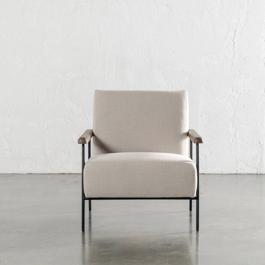 SAUVAGE ESSAN ARMCHAIR  |  WARM BISCUIT NATURAL