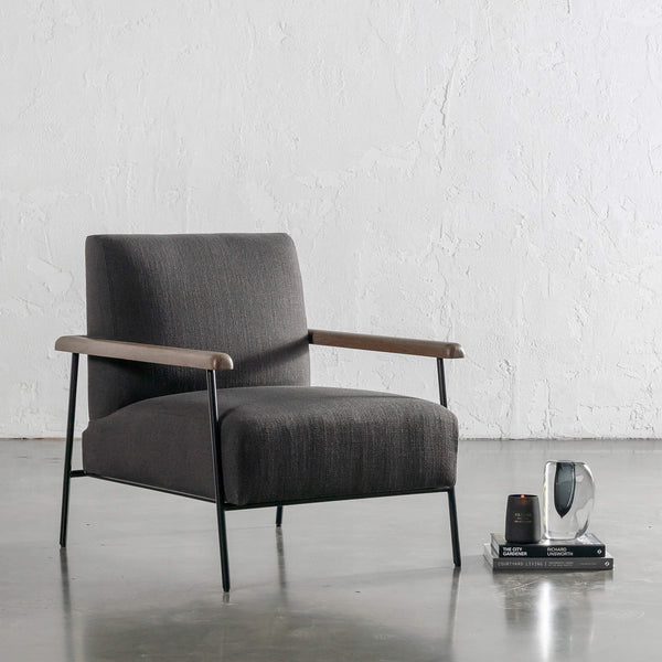 SAUVAGE ESSAN ARMCHAIR  |  BLACK