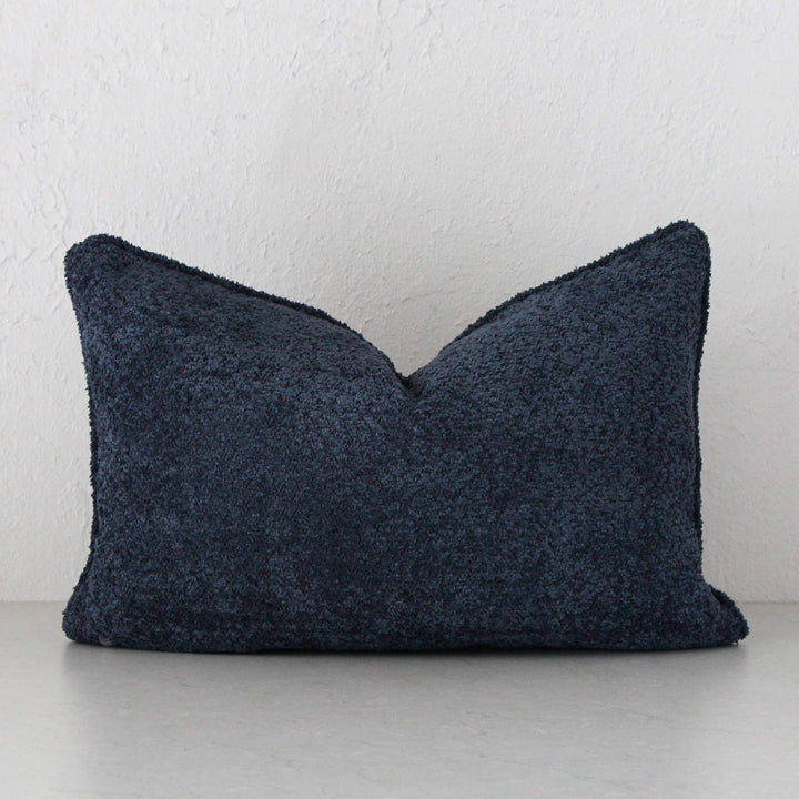 SEVILLA CUSHION BUNDLE X2  |  40 X 60 + 50 X 50  |  REEF NAVY BOUCLE