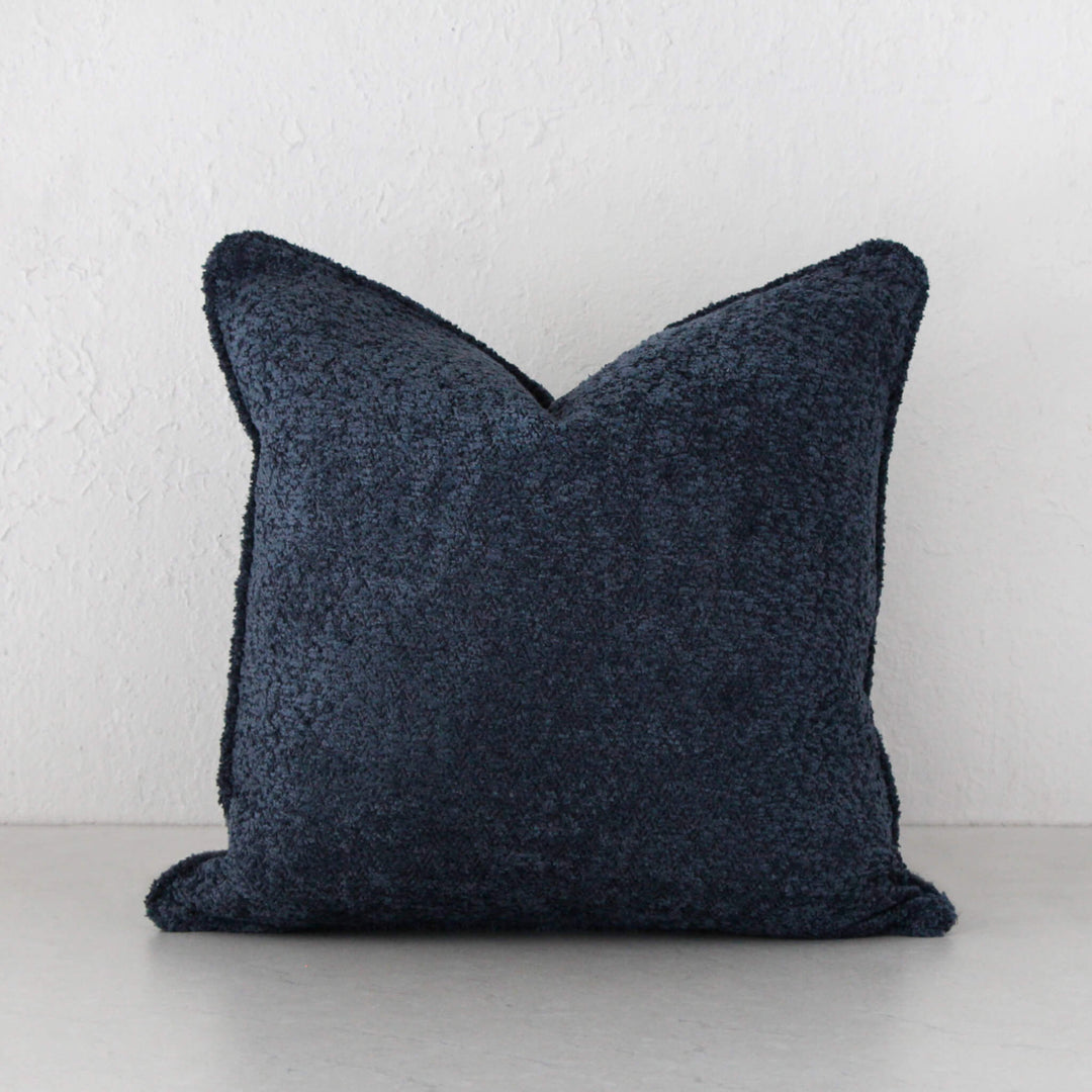 SEVILLA CUSHION BUNDLE X2  |  40 X 60 + 50 X 50  |  REEF NAVY BOUCLE