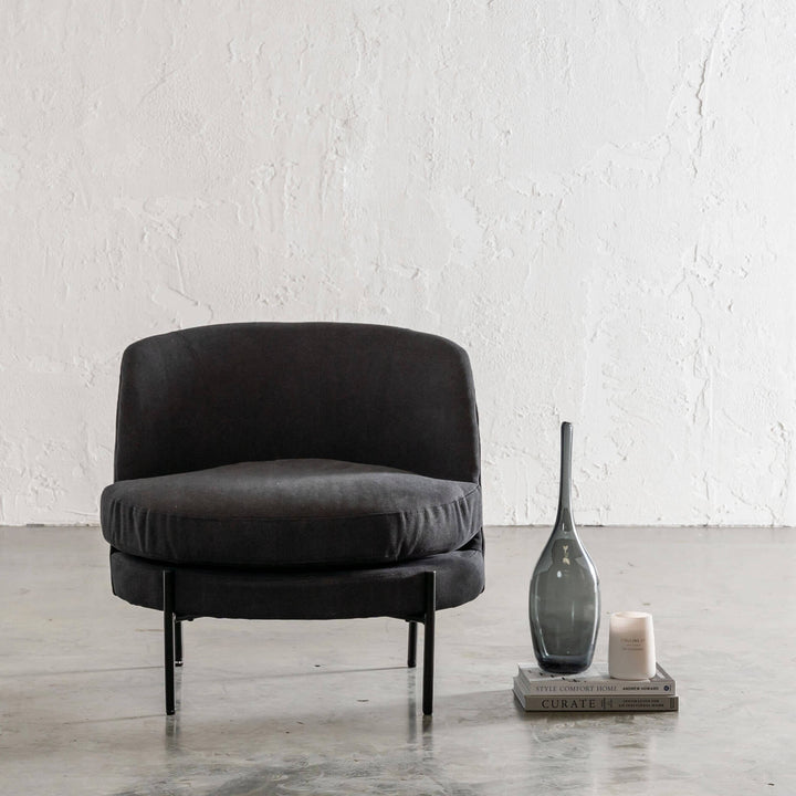 SEVILLA MODERNA TUB CHAIR   |  CARBON ASH MARLE