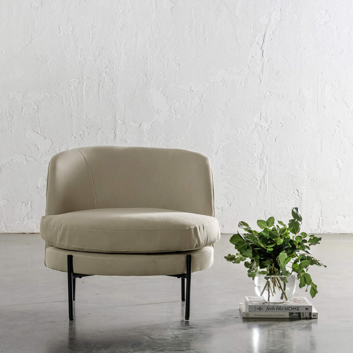 SEVILLA MODERNA TUB CHAIR | STOWE SAND