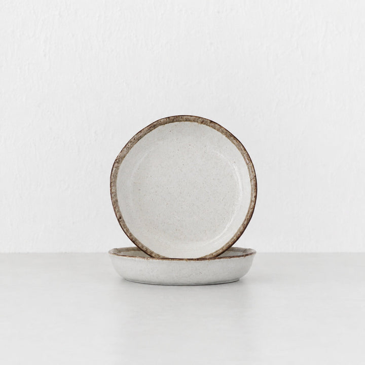SHIROKARATSU CERAMIC LARGE DISH  |  NATURAL GLAZE  |  19CM