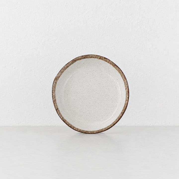 SHIROKARATSU CERAMIC LARGE DISH  |  NATURAL GLAZE  |  19CM