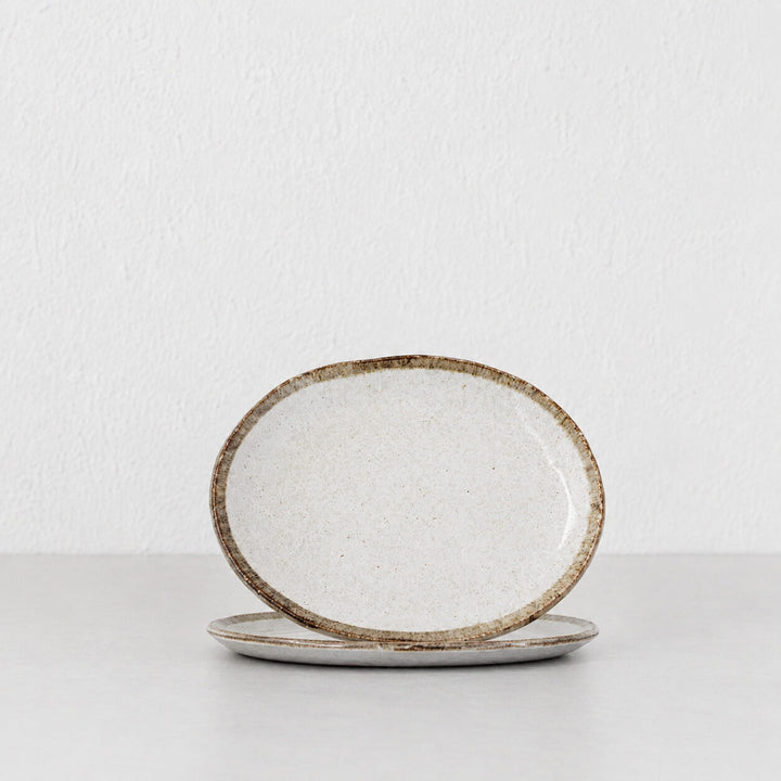 SHIROKARATSU CERAMIC MEDIUM OVAL PLATE  |  NATURAL GLAZE  |  22CM