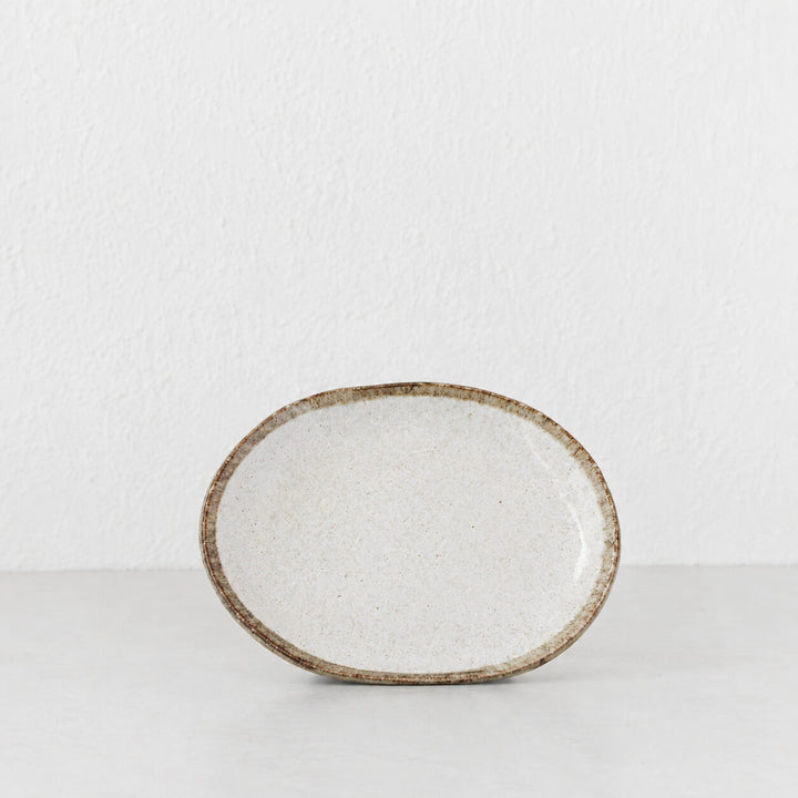 SHIROKARATSU CERAMIC MEDIUM OVAL PLATE  |  NATURAL GLAZE  |  22CM