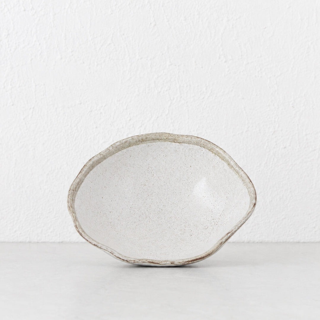 SHIROKARATSU CERAMIC LARGE  BOWL  |  NATURAL GLAZE  |  24CM
