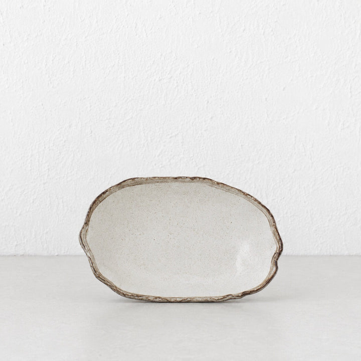 SHIROKARATSU CERAMIC LARGE OVAL BOWL  |  NATURAL GLAZE  |  25CM
