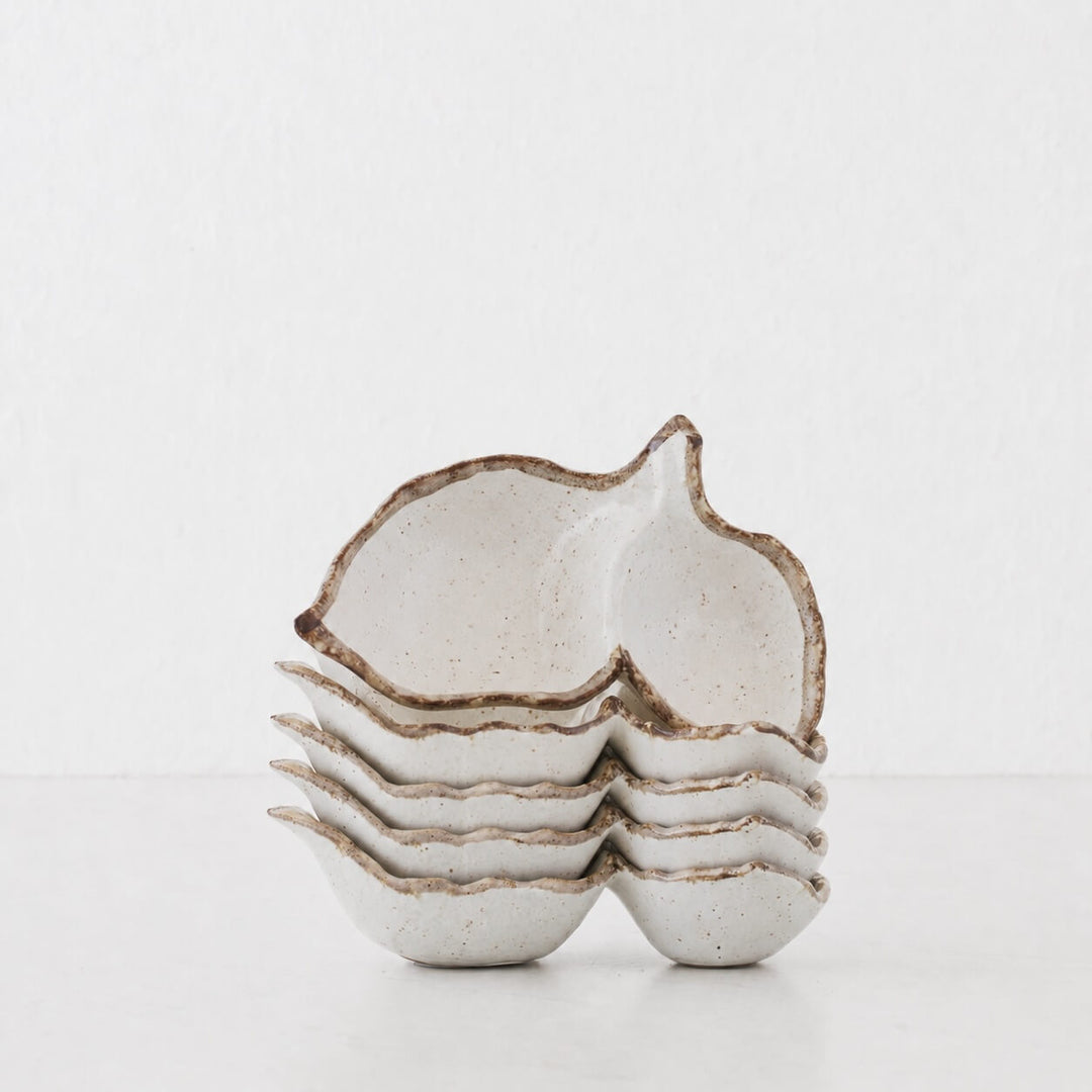 SHIROKARATSU CERAMIC LEAF DISH BUNDLE x5  |  NATURAL GLAZE  |  13.5CM
