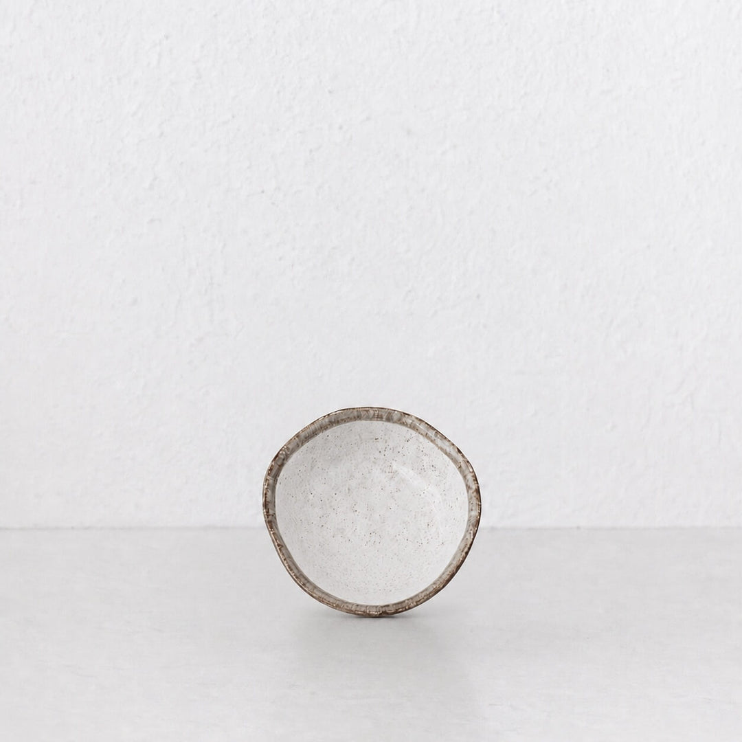 SHIROKARATSU CERAMIC MEDIUM DISH  |  NATURAL GLAZE  |  12.5CM