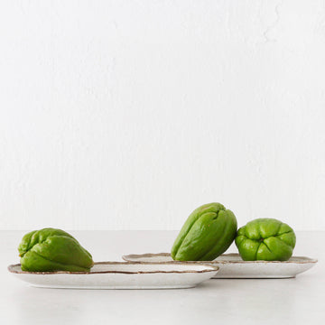 SHIROKARATSU CERAMIC LONG SERVING PLATE  |  NATURAL GLAZE  |  29CM