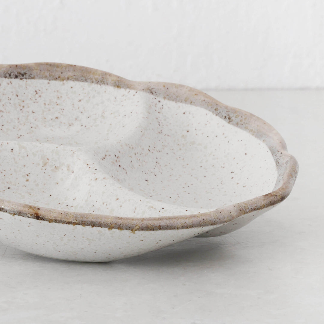 Shirokaratsu Ceramic Small Trio Dish |  Natural Glaze  |  18cm | Close Up 