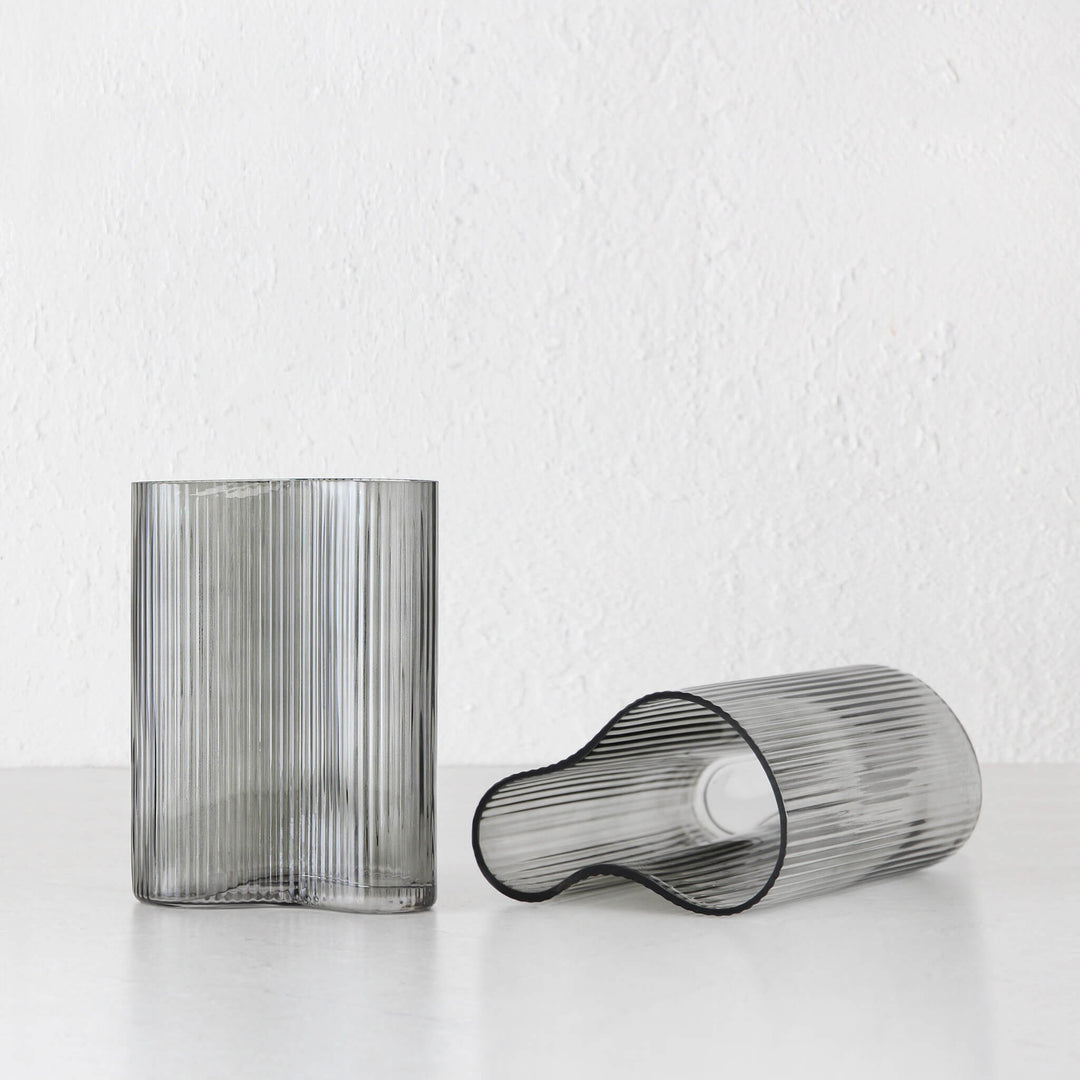 SMOKE GREY RIBBED VASE BUNDLE X2 | MEDIUM + LARGE | GREY