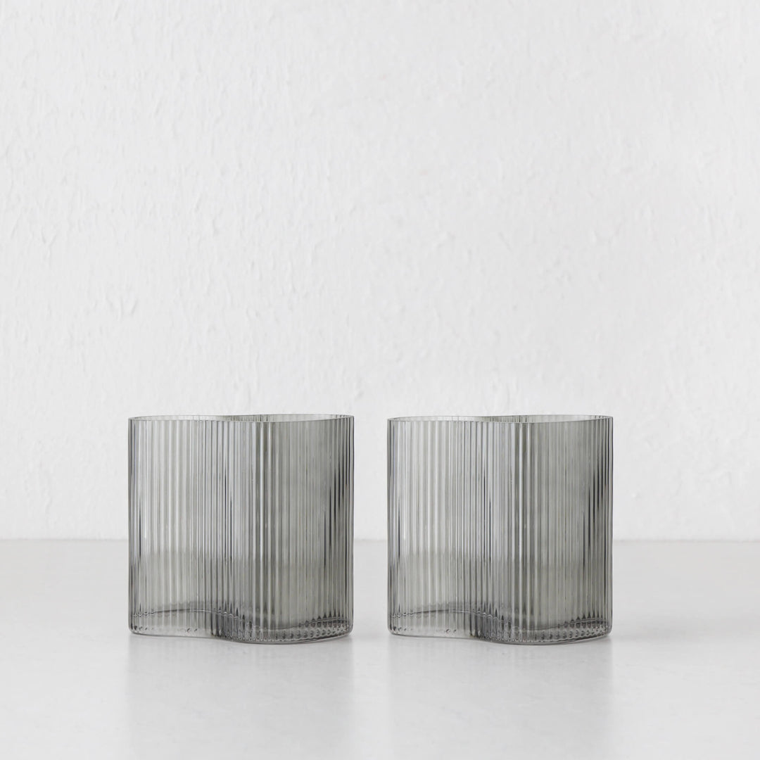 SMOKE GREY RIBBED VASE BUNDLE X2 | MEDIUM | GREY