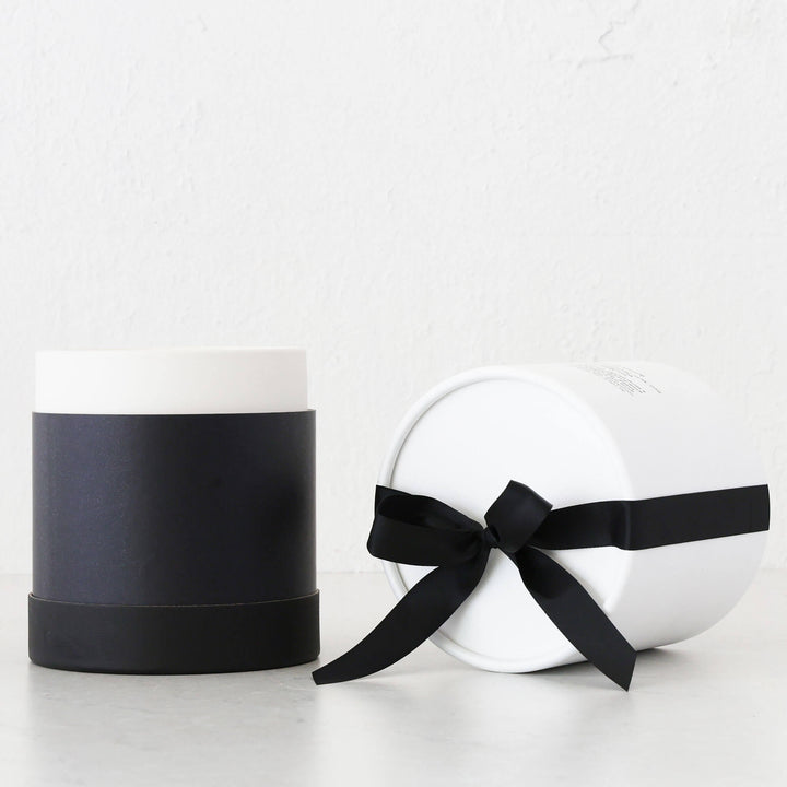 SOCIETY HOME  |  SCENTED SOY CANDLE  |  1.6KG  |  VISIONS OF VENICE