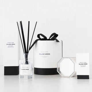 SOCIETY HOME  |  SCENTED SOY CANDLE  |  1.6KG  |  VILLAGE GREEN