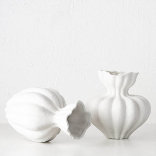 LIVING BY DESIGN EXCLUSIVE  |  SOLTZE CERAMIC VASE BUNDLE X2  |  M + L  |  NATURAL WHITE CERAMIC