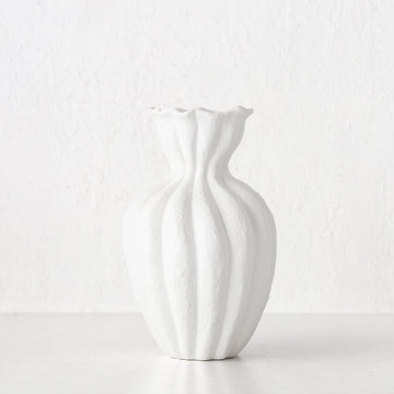 LIVING BY DESIGN EXCLUSIVE  |  SOLTZE CERAMIC VASE  |  MEDIUM  |  NATURAL WHITE CERAMIC