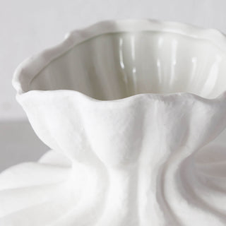 LIVING BY DESIGN EXCLUSIVE  |  SOLTZE CERAMIC VASE CLOSE UP TOP   |  NATURAL WHITE CERAMIC