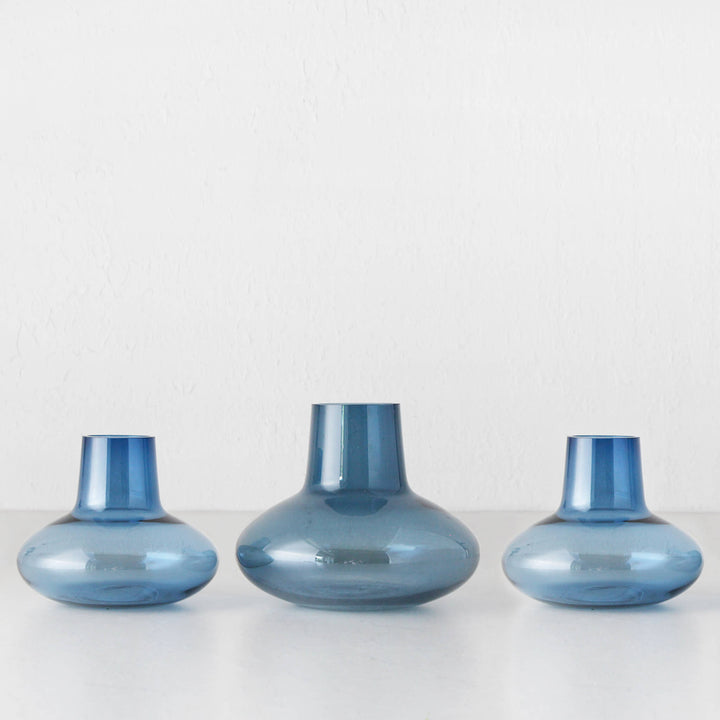 SQUAT GLASS VASE BUNDLE X3 | MEDIUM + LARGE | BLUE