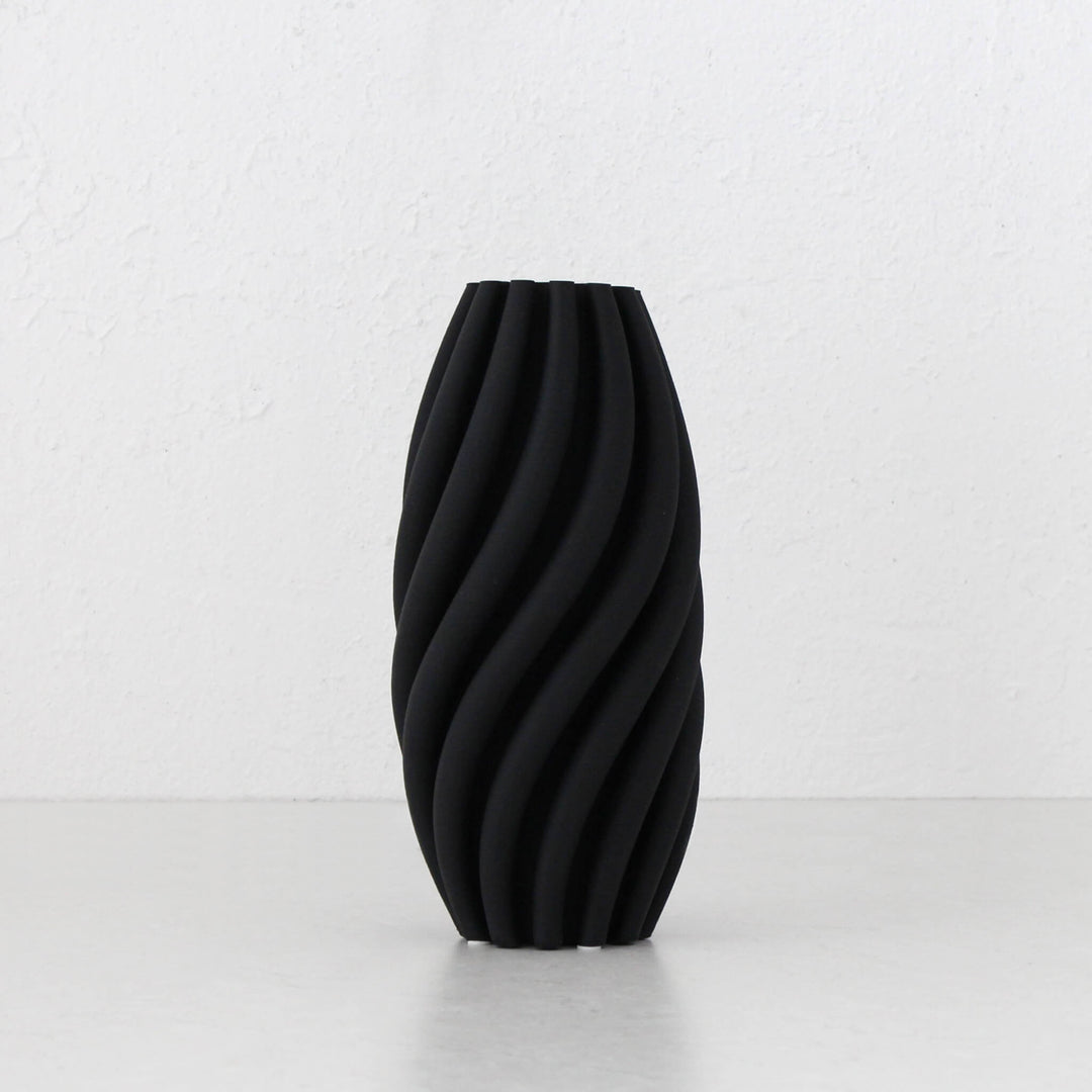 STELLA VASE 29CM | MATTE BLACK