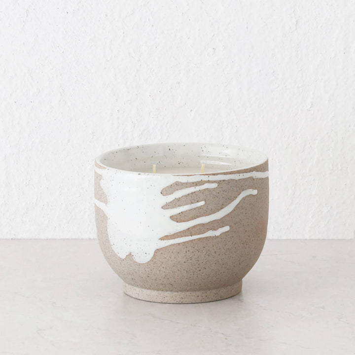 STUDIO MCKENNA  |  LUNARA SCENTED 600G CANDLE  |  COASTAL WILDERNESS