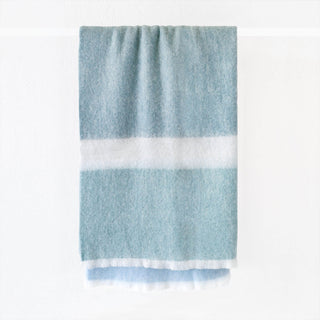 ST ALBANS ALPACA THROW RUG  |  WHITEHAVEN BLUE WHITE