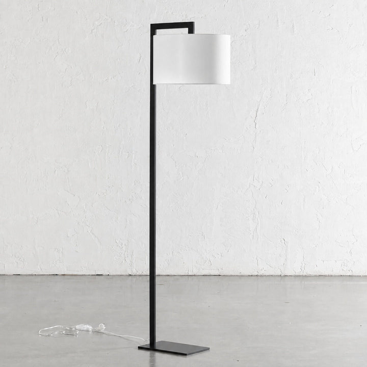 SANTANA FLOOR LAMP  |  175CM  | BLACK METAL + WHITE LINEN
