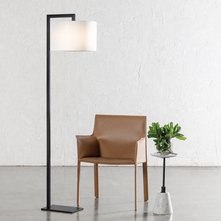 SANTANA FLOOR LAMP  |  175CM  | BLACK METAL + WHITE LINEN