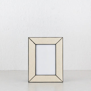 RATTAN WEAVE FRAME  |  4X6  |  BLACK EDGE