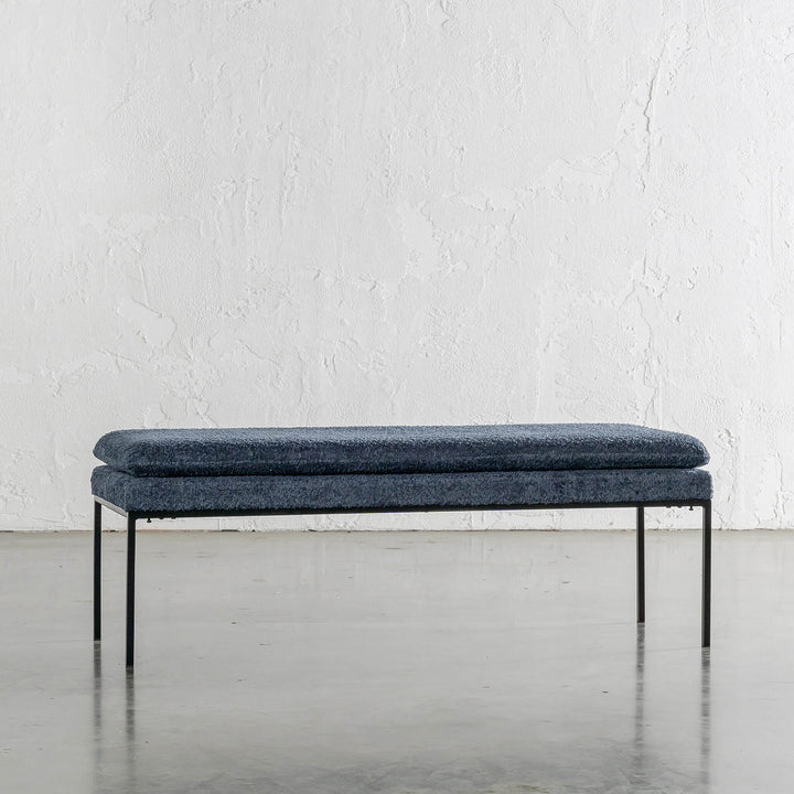 SEVILLA MODERNA BENCH  |  REEF NAVY BOUCLE