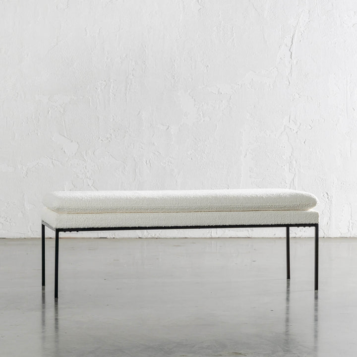 SEVILLA MODERNA BENCH  |  TERRACE WHITE BOUCLE