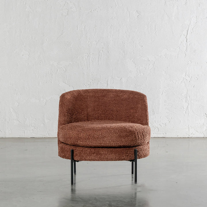 SEVILLA MODERNA TUB CHAIR  |  CARMEN RUST BOUCLE