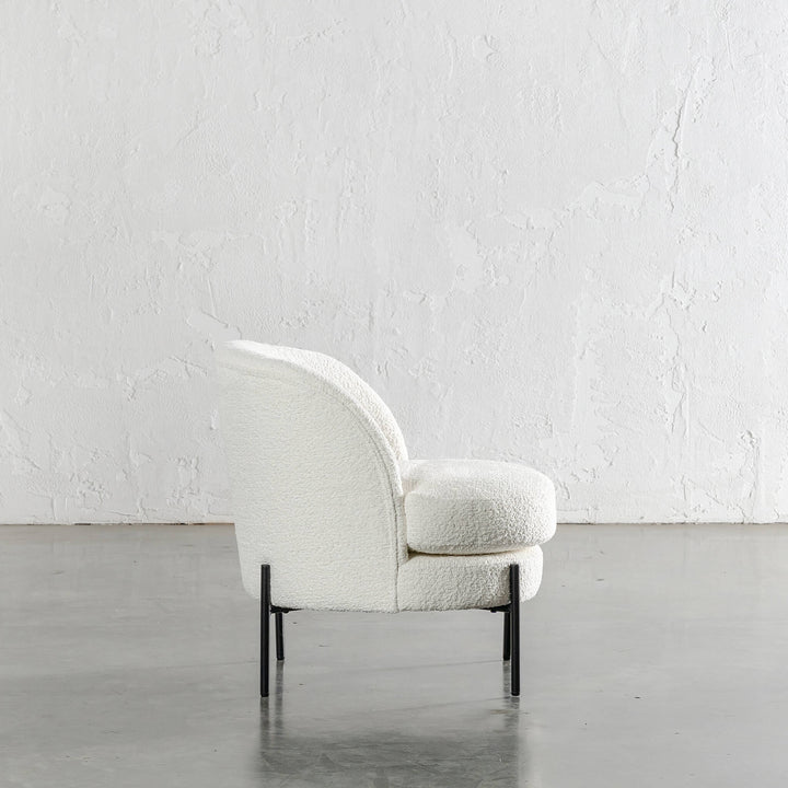 SEVILLA MODERNA TUB CHAIR SIDE VIEW |  TERRACE WHITE BOUCLE