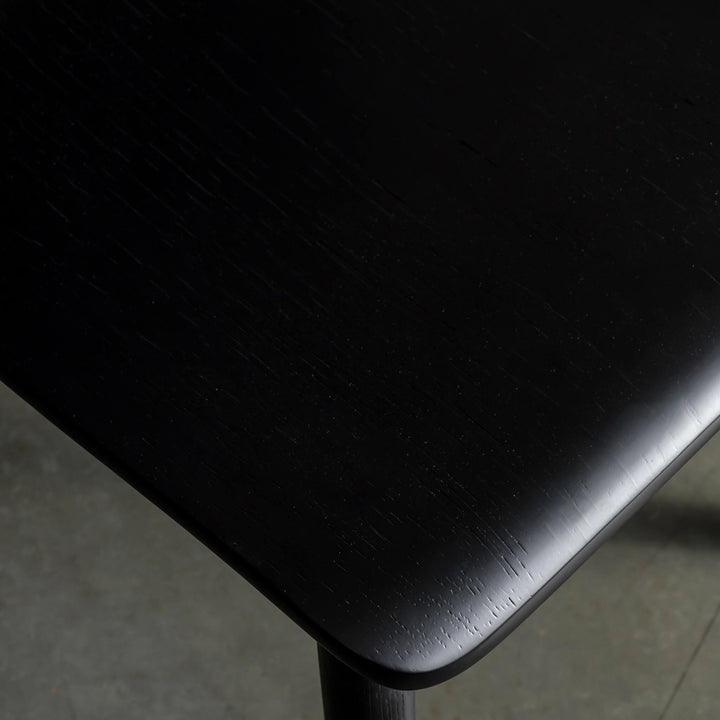 TAMIERA BAR CHAIR  |  BLACK GRAIN  |  CLOSE UP