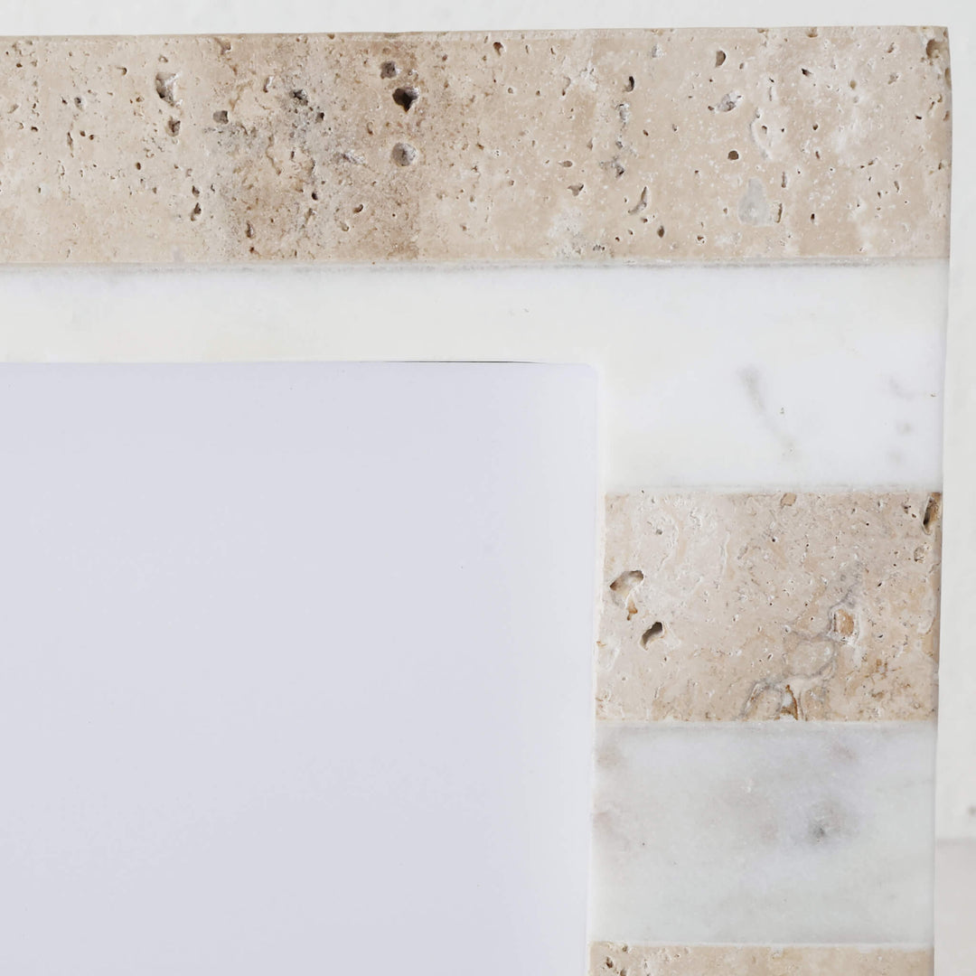 TIA PHOTO FRAME | CLOSE UP | TRAVERTINE + MARBLE STRIPE