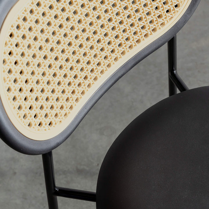 TORSBY INDOOR/OUTDOOR BAR CHAIR | NOIR BLACK | CLOSEUP