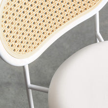 TORSBY INDOOR/OUTDOOR DINING CHAIR | WHITE | CLOSEUP