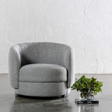 TRAVECY CURVED ARMCHAIR | PEPPER HAZE WEAVE