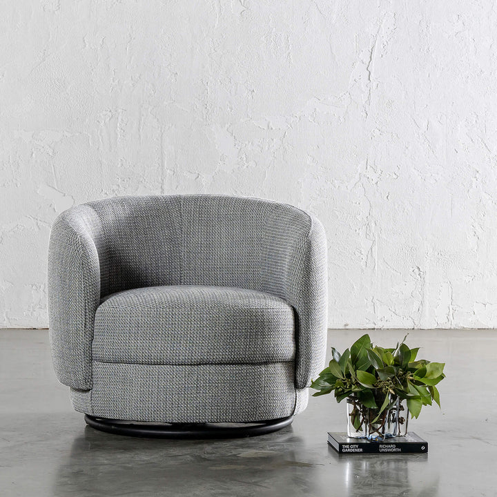 TRAVECY CURVED ARMCHAIR  |  PEPPER HAZE WEAVE