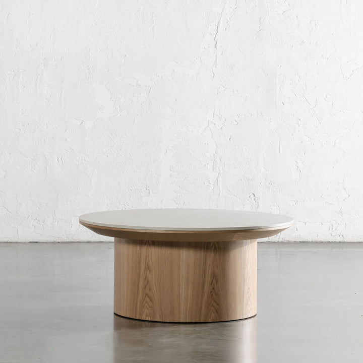 TREVELO COFFEE  |  BIRCH ASH WOOD GRAIN  |  TRAVERTINE TUMBLED BEIGE CERAMICA TOP