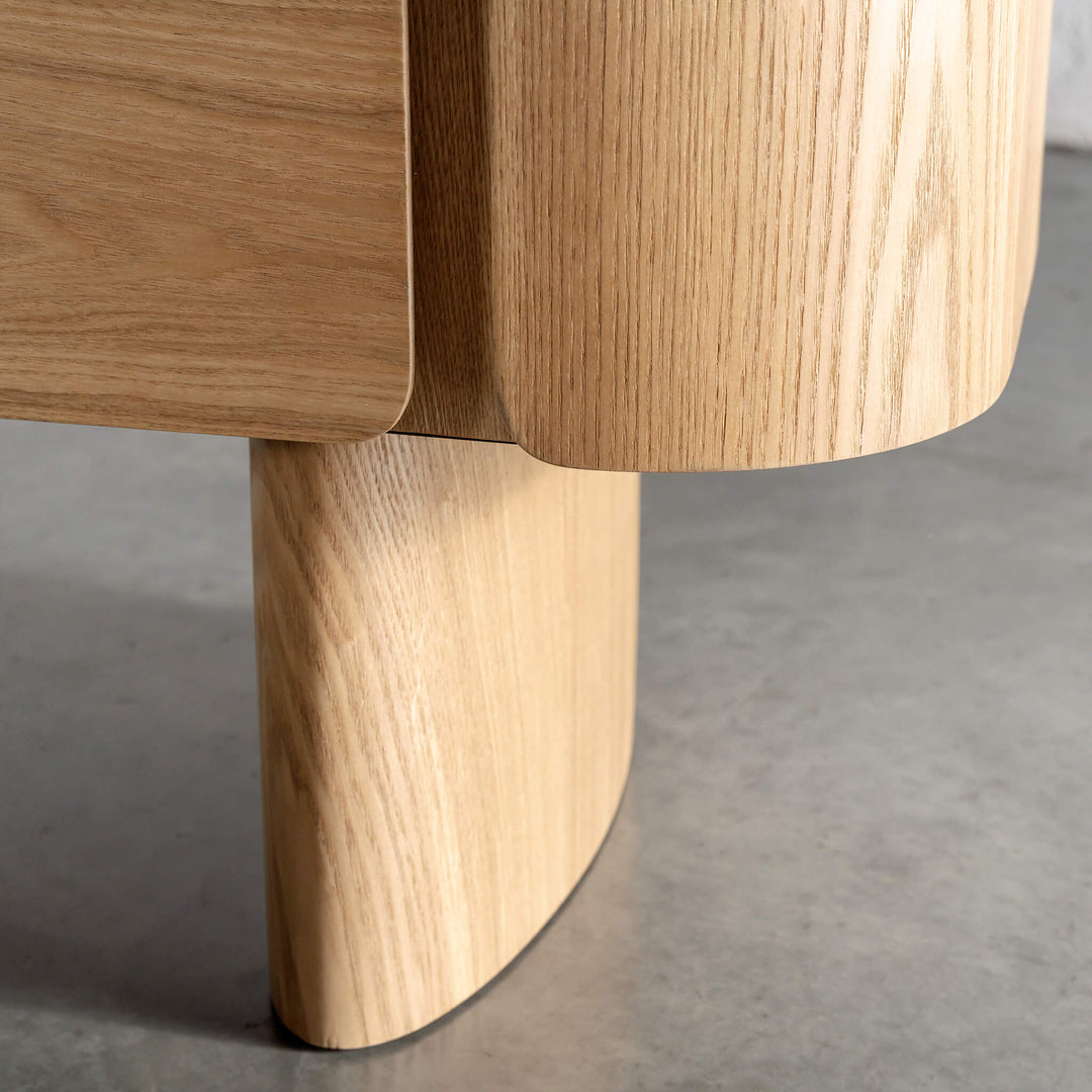 TREVELO SIDEBOARD  |  BIRCH ASH WOOD GRAIN  |  TRAVERTINE TUMBLED BEIGE CERAMICA TOP